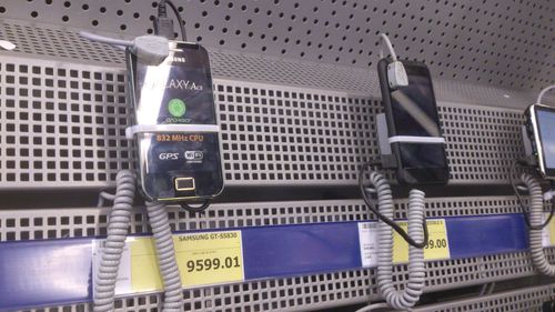 Системы защиты товаров на стеллажах Optiguard в METRO Cash & Carry. Системы защиты товаров на стеллажах Optiguard в METRO Cash & Carry.